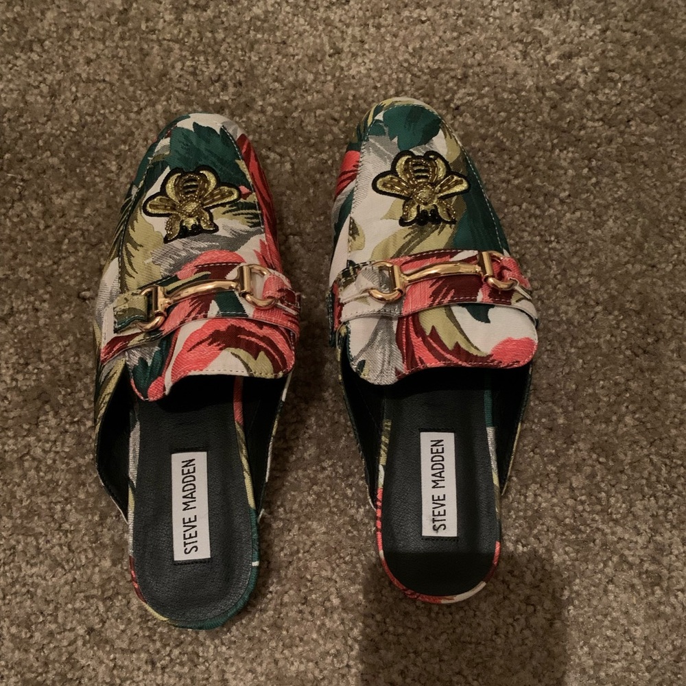 Steve Madden bee mules
